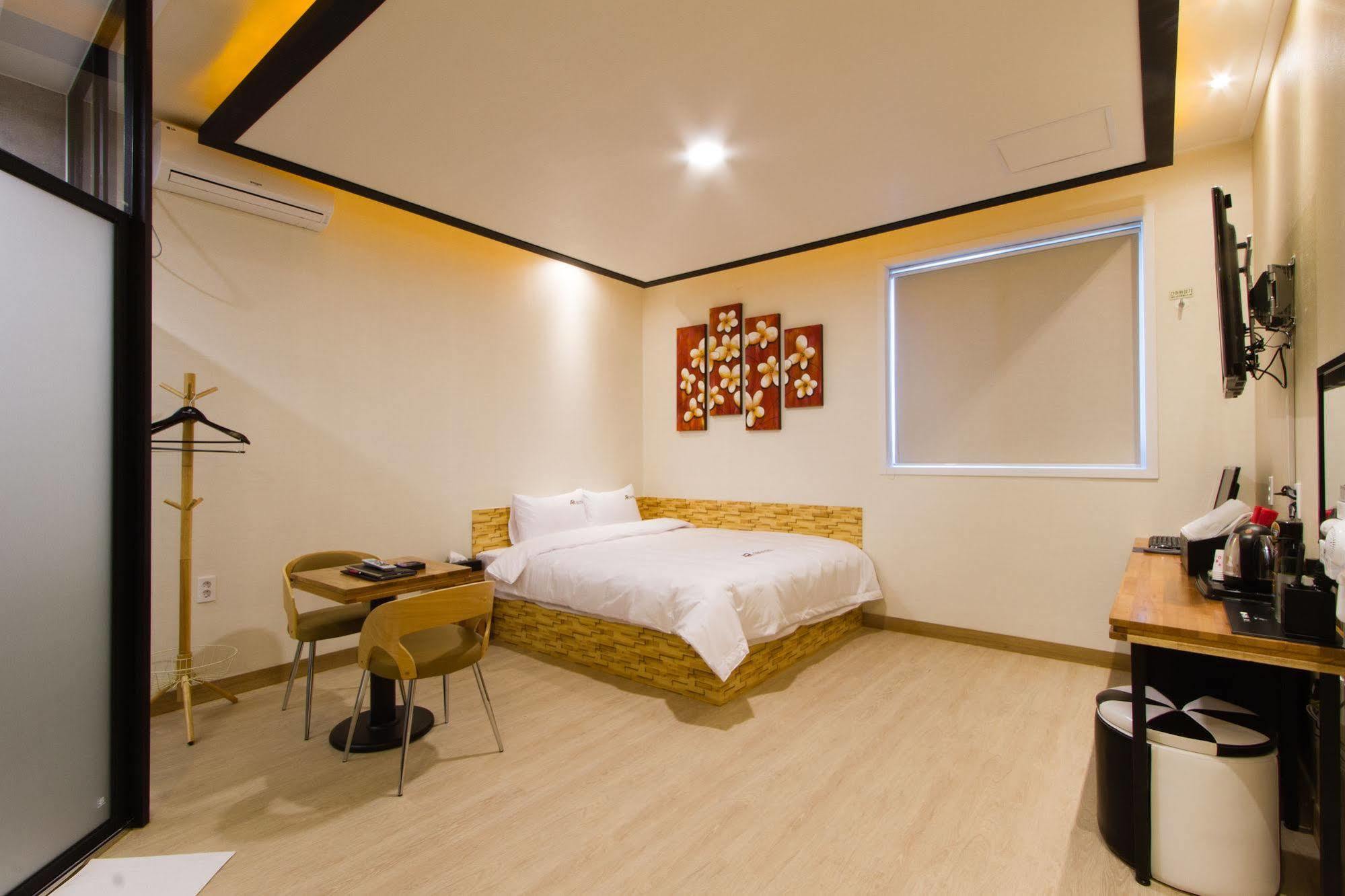 Ara Hotel Пусан Экстерьер фото